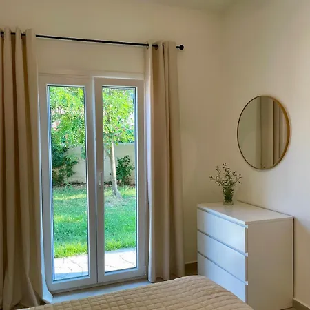 Tati 2 * Kassiopi