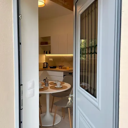 Apartament Tati 2 *